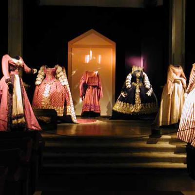 Costumi02
